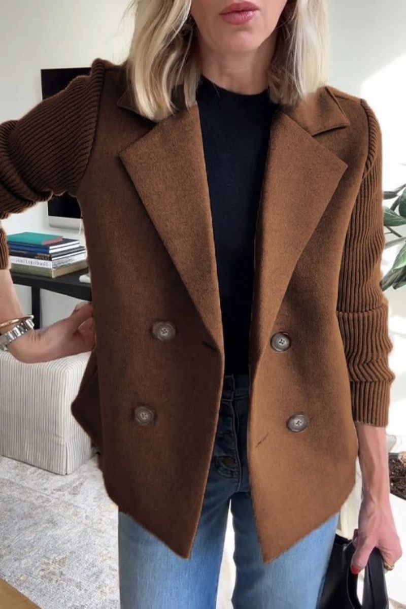 Dames Blazer met Gebreide Mouwen en Dubbele Knopenrij